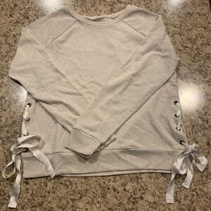 Aerie NWT V-Neck Medium Sweatshirt Lightweight Beige